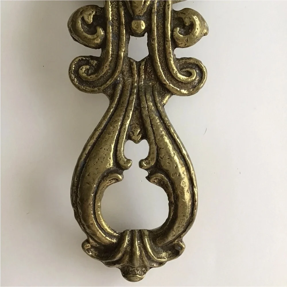 Brass Door Knocker 8 1/2” Byzantine Style Burnished Scroll Ornate Heavy Vintage - Picture 4 of 12